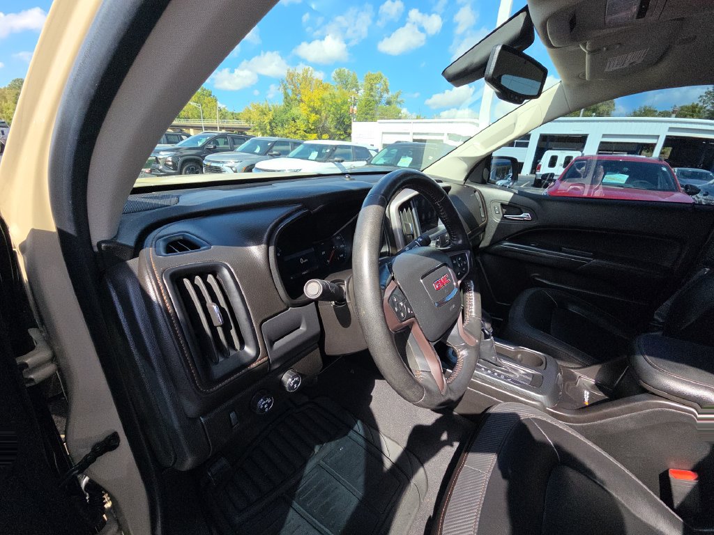 Used 2022 GMC Canyon AT4 w/ Trailering Package AWD/4WD image 16