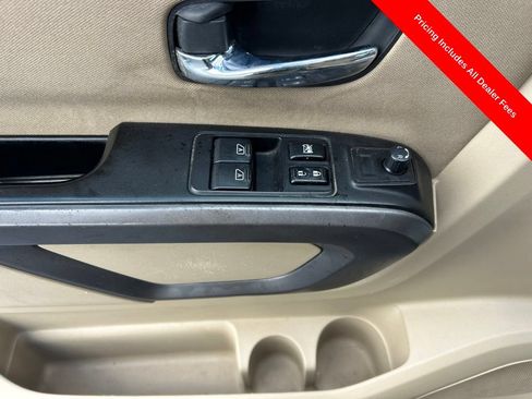 Used 2015 Nissan Titan SV w/ Tow Package RWD image 4