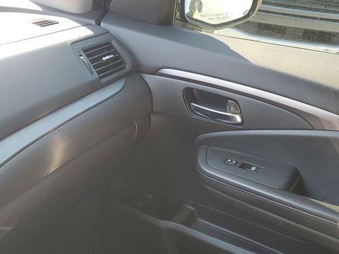 Used 2019 Honda Ridgeline Sport image 29