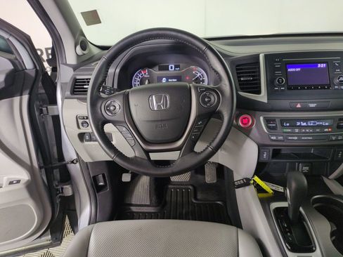 Used 2017 Honda Ridgeline RTL image 16