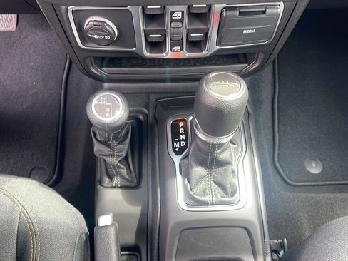 New 2026 Jeep Gladiator Sport image 19