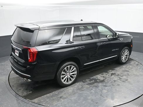 Used 2023 GMC Yukon Denali w/ Denali Reserve Package image 38