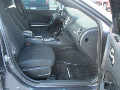 Used 2014 Dodge Charger R/T w/ Wheels & Tunes Group image 12