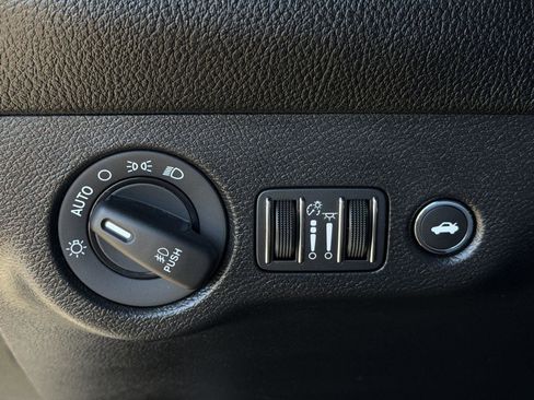 Used 2021 Dodge Challenger R/T Scat Pack RWD image 20
