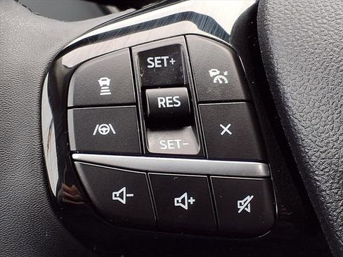 Used 2022 Ford Escape SEL w/ Technology Package image 26