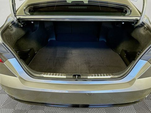 Used 2025 Toyota Camry XLE image 25