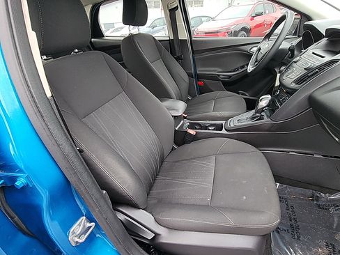 Used 2016 Ford Focus SE image 26