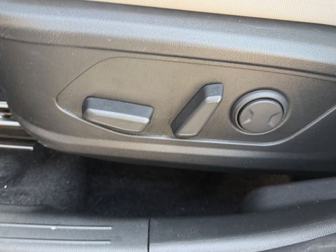 Used 2025 Hyundai Tucson SEL FWD image 12