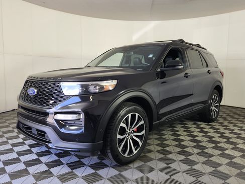 Used 2020 Ford Explorer ST w/ Premium Technology Package AWD/4WD image 3