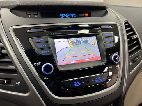 Used 2015 Hyundai Elantra Limited FWD image 23