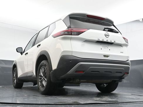 Used 2023 Nissan Rogue S image 21
