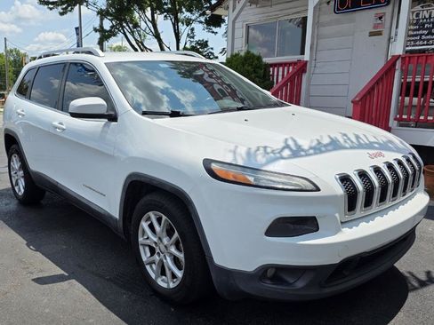 Used 2014 Jeep Cherokee Latitude FWD image 5