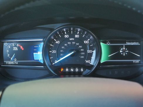 Used 2018 Ford Explorer XLT w/ Equipment Group 202A AWD/4WD image 8