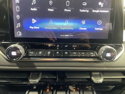 Used 2023 Chevrolet Colorado LT w/ LT Convenience Package image 19