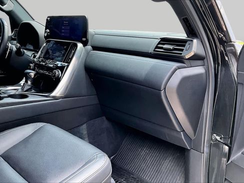Used 2023 Lexus LX 600 4WD w/ Interior Upgrade Package image 19