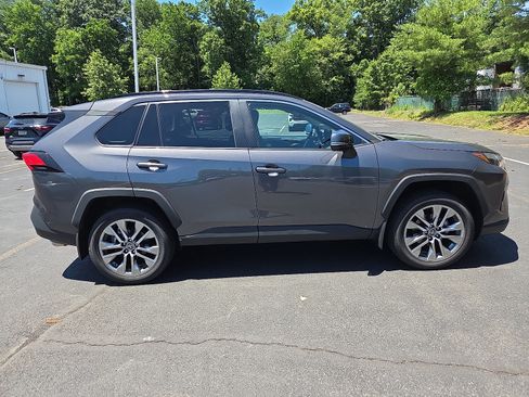 Used 2023 Toyota RAV4 XLE Premium AWD/4WD image 2