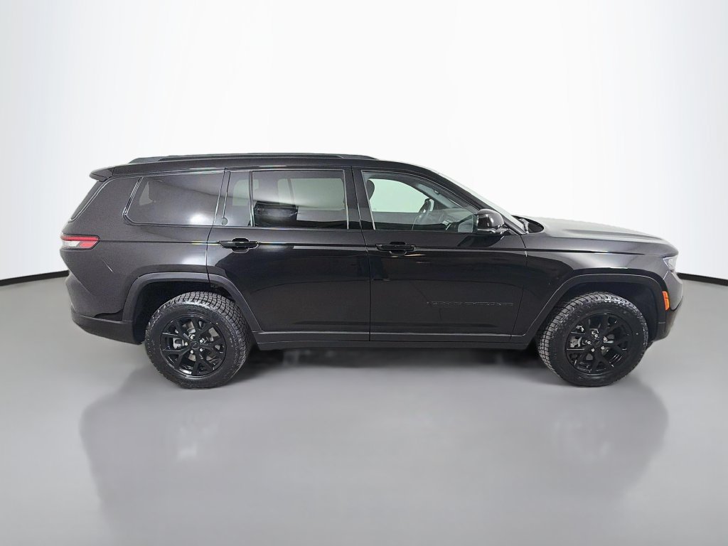 Used 2024 Jeep Grand Cherokee L Altitude AWD/4WD image 5