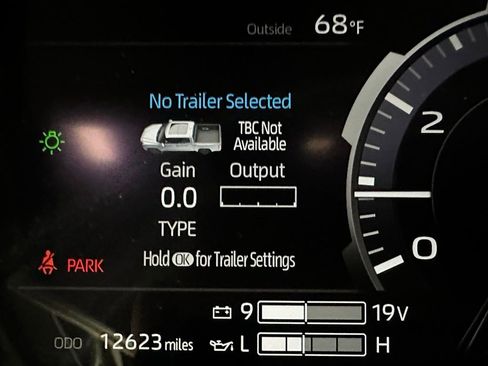 Used 2025 Toyota Tundra Platinum AWD/4WD image 24