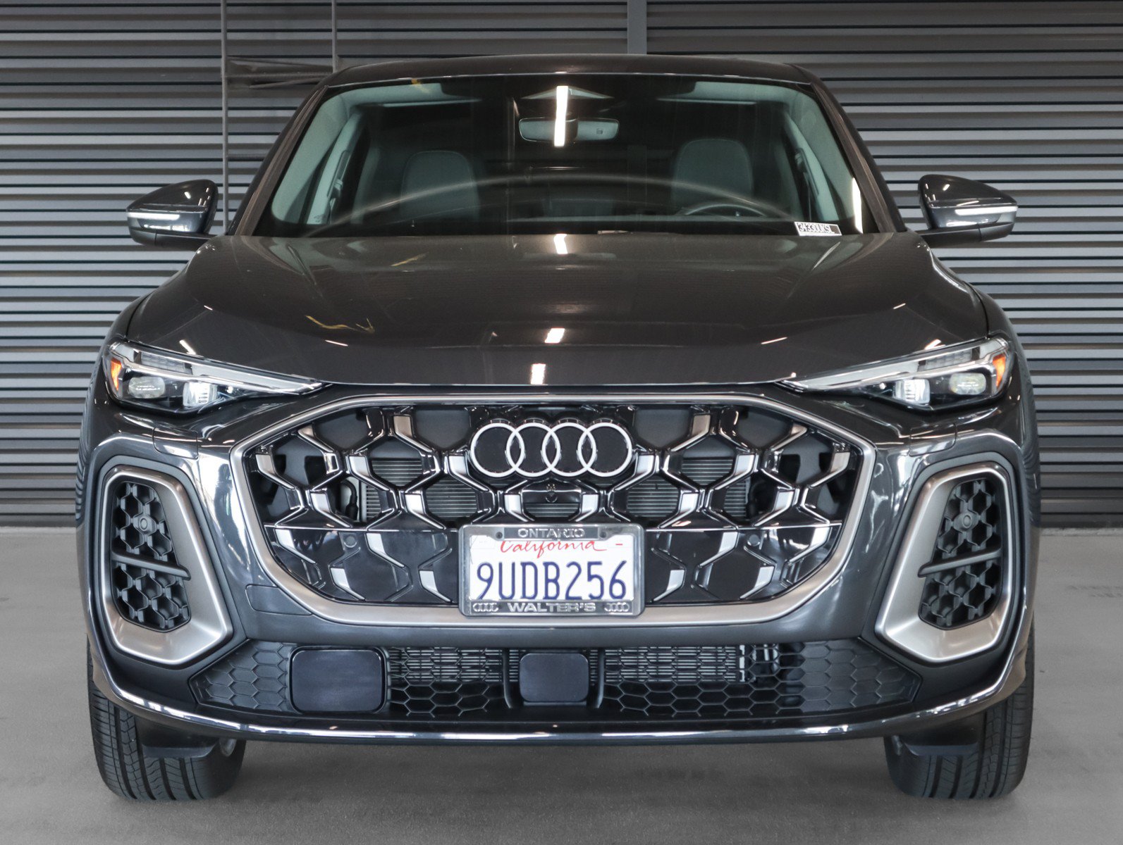 Used 2025 Audi Q5 Premium Plus w/ Premium Plus AWD/4WD image 13