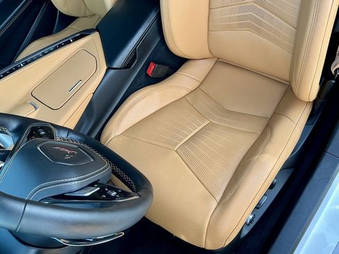 Used 2025 Chevrolet Corvette Stingray Preferred Cpe w/ Z51 Performance Package image 40