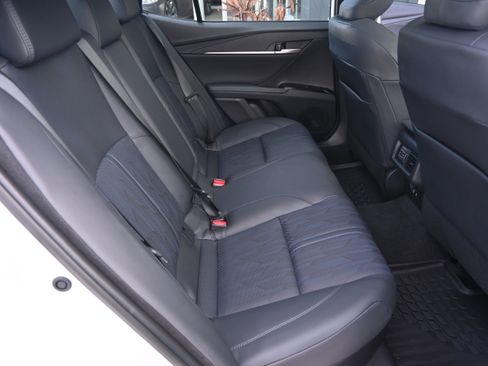 Used 2026 Toyota Camry Hybrid image 58