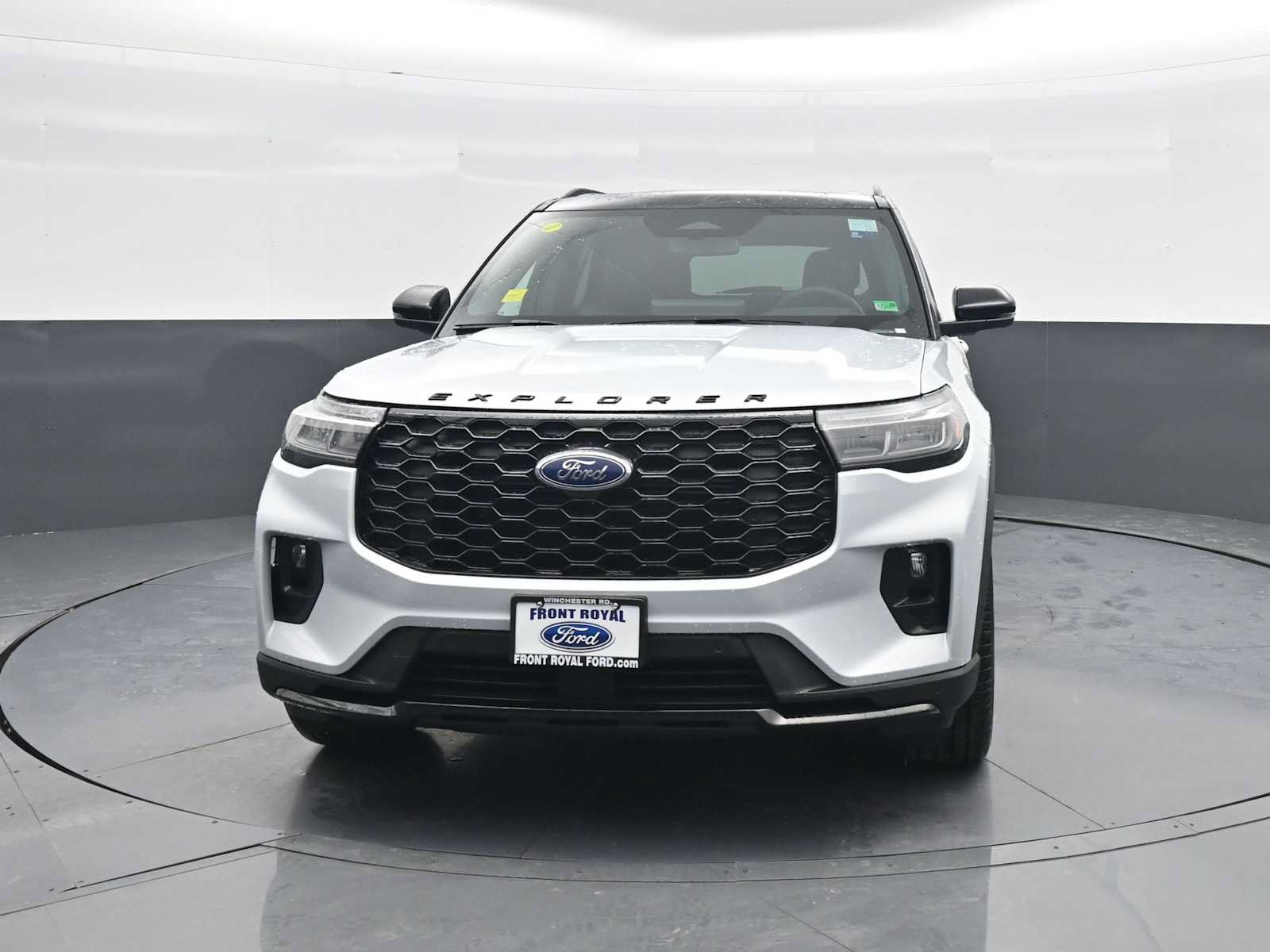 New 2026 Ford Explorer ST-Line w/ ST-Line Street Pack AWD/4WD image 3