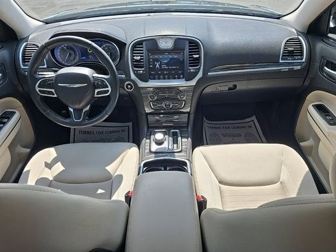 Used 2018 Chrysler 300 Touring w/ Sport Appearance Package image 21