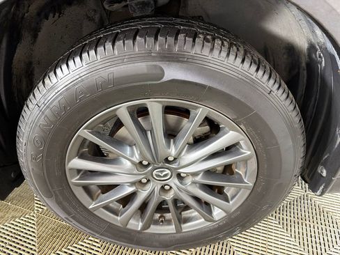 Used 2019 MAZDA CX-5 Touring image 12