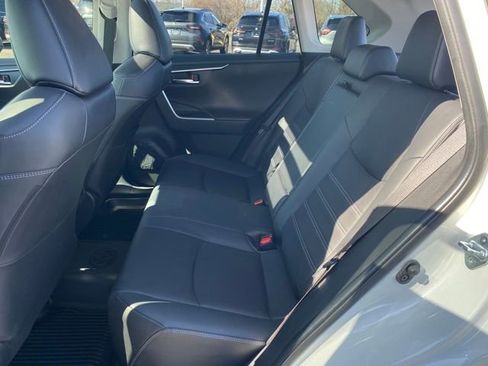 Used 2019 Toyota RAV4 Limited image 19