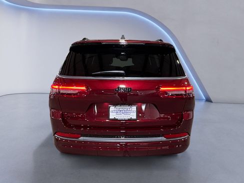 New 2026 Jeep Grand Cherokee L Limited AWD/4WD image 4