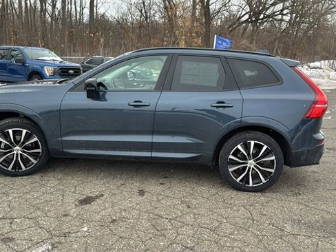 Used 2023 Volvo XC60 B5 Plus w/ Climate Package image 6
