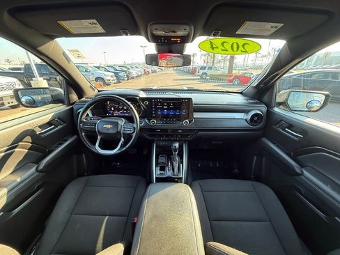 Used 2024 Chevrolet Colorado LT w/ LT Convenience Package image 14
