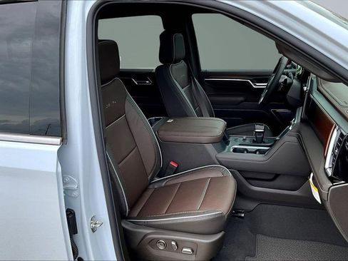 New 2026 GMC Sierra 1500 Denali AWD/4WD image 12