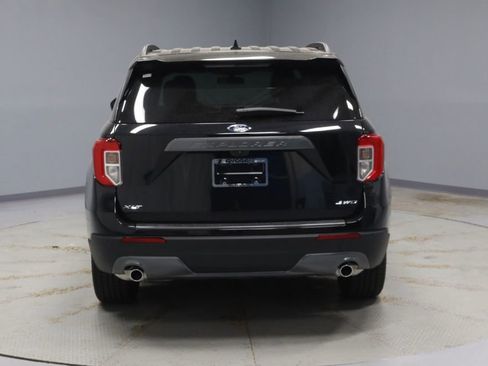 Certified 2023 Ford Explorer XLT w/ Equipment Group 202A AWD/4WD image 11