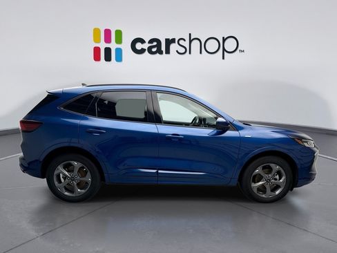 Used 2023 Ford Escape ST-Line Select w/ Class II Trailer Tow Package AWD/4WD image 6