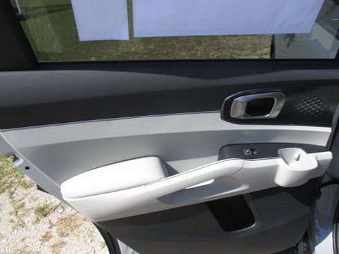 New 2025 Kia Sorento S w/ Panoramic Sunroof Package image 17