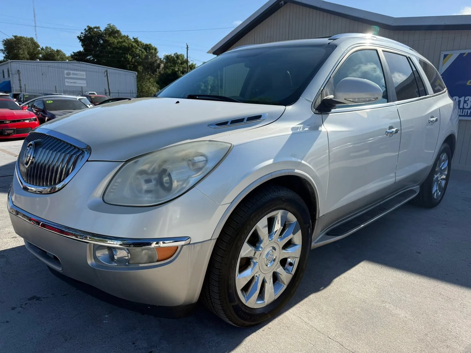 Used 2012 Buick Enclave Premium FWD image 2