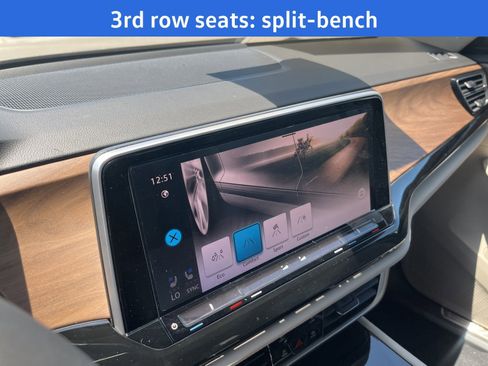 New 2026 Volkswagen Atlas SE FWD image 16
