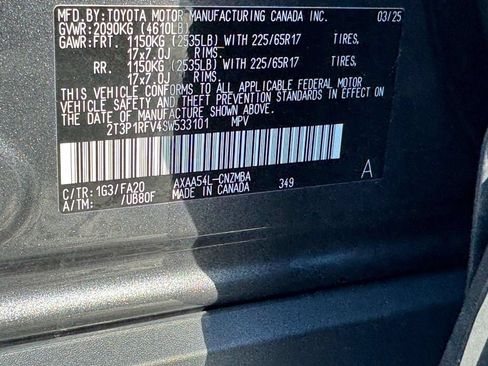 Used 2025 Toyota RAV4 XLE AWD/4WD image 28