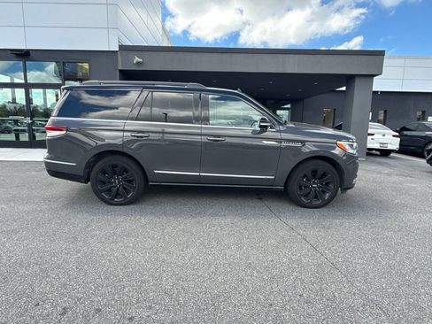 Used 2022 Lincoln Navigator Black Label AWD/4WD image 2