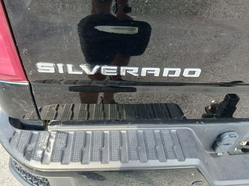 Used 2019 Chevrolet Silverado 1500 High Country w/ Technology Package image 13