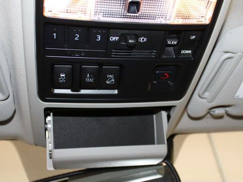 Used 2023 Toyota 4Runner Limited image 37