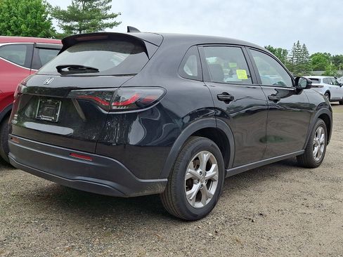 Used 2023 Honda HR-V LX image 3