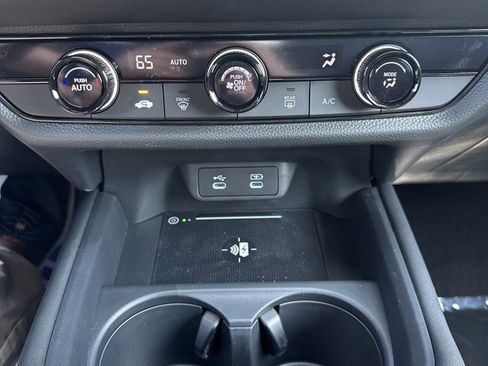 New 2026 Honda HR-V LX image 21