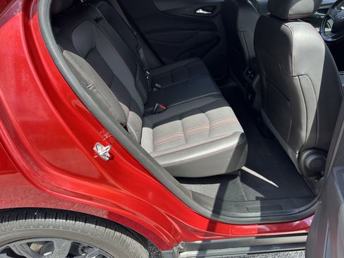 Used 2022 Chevrolet Equinox RS w/ Infotainment Package image 15