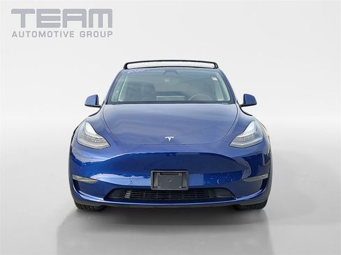 Used 2020 Tesla Model Y Long Range image 2
