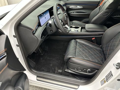 Certified 2026 Genesis GV70 3.5T Sport Prestige AWD/4WD image 11