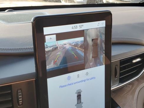 Certified 2023 Ford Explorer Platinum w/ Technology Package image 21