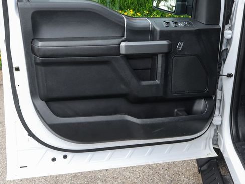 Used 2019 Ford F150 XLT image 11