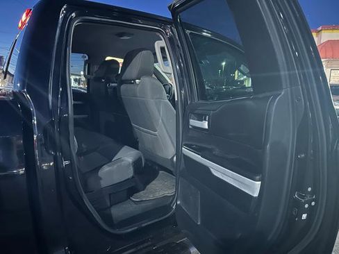 Used 2015 Toyota Tundra SR5 image 17